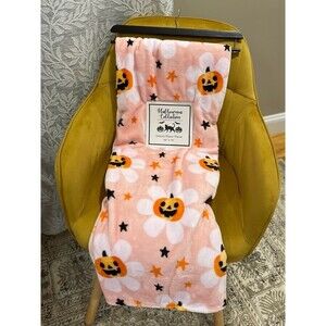 Halloween Pink Pumpkin Plush Throw Blanket